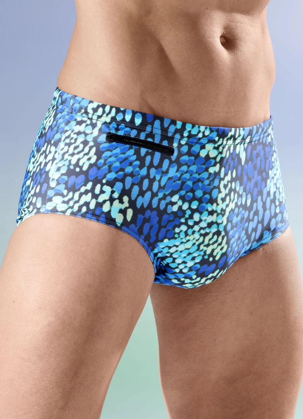 Bade- & Strandmode|Bademode>Badehose in höherer Slipform BLAU-SCHWARZ-BUNT