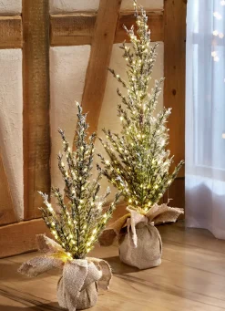 Gestecke & Kränze>Beleuchteter Tannenbaum in Jutesäckchen GRÜN