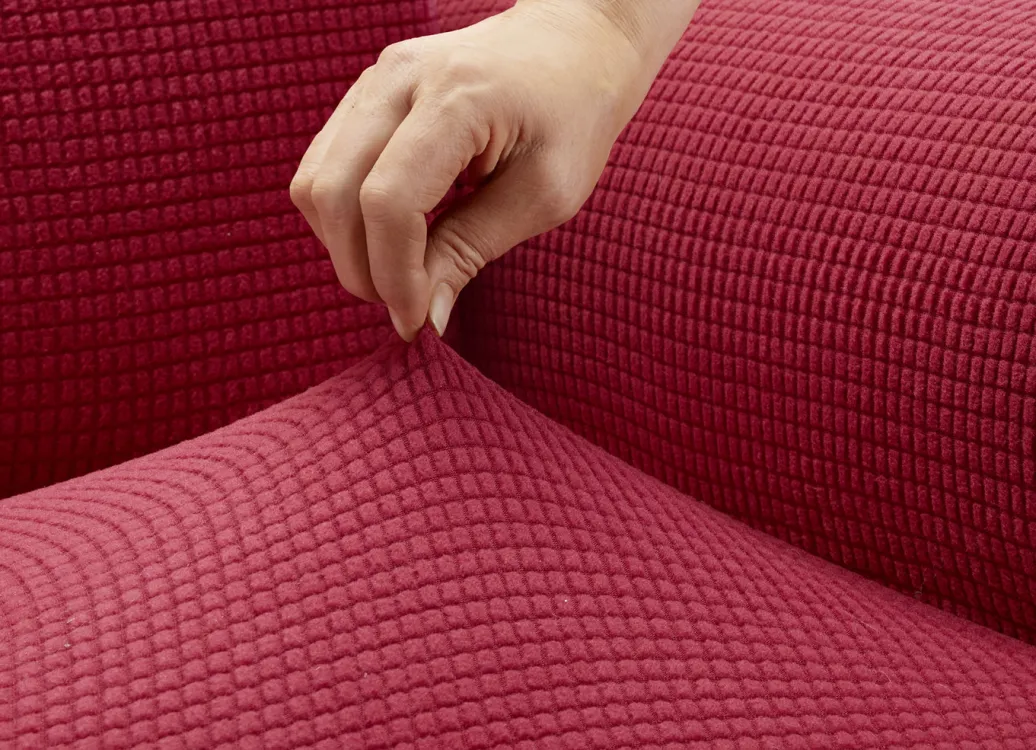 Heimtextilien>Bi-elastische Stretchbezüge aus 92% Baumwolle