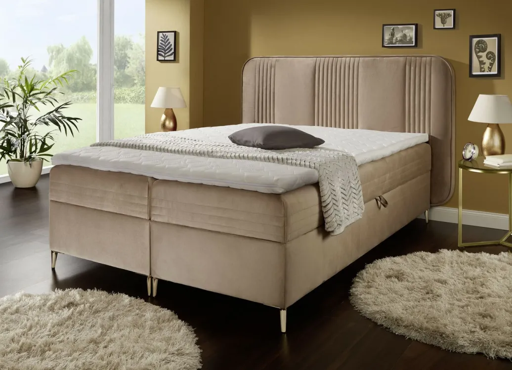 Möbel>Boxspringbett mit Bettkasten und Topper