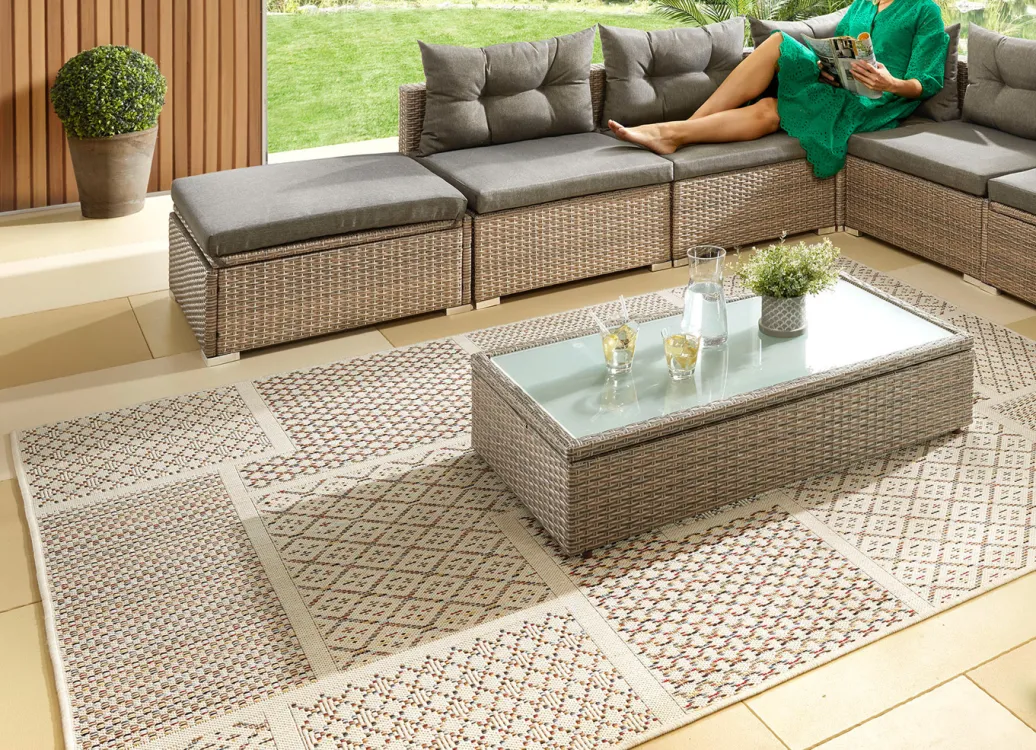 Heimtextilien>Brücken und Teppiche für den Innen- und Außenbereich GRAU