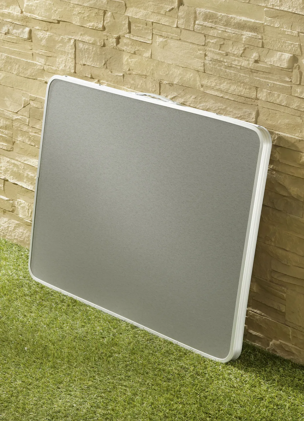 Gartenmöbel>Campingtisch mit 2 Ablagen GRAU