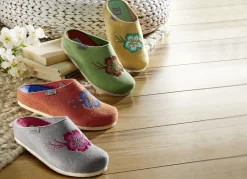 Schuhe|Damenschuhe>Damen-Hausschuh mit farblich abgestimmten Stickerei-Zierblume