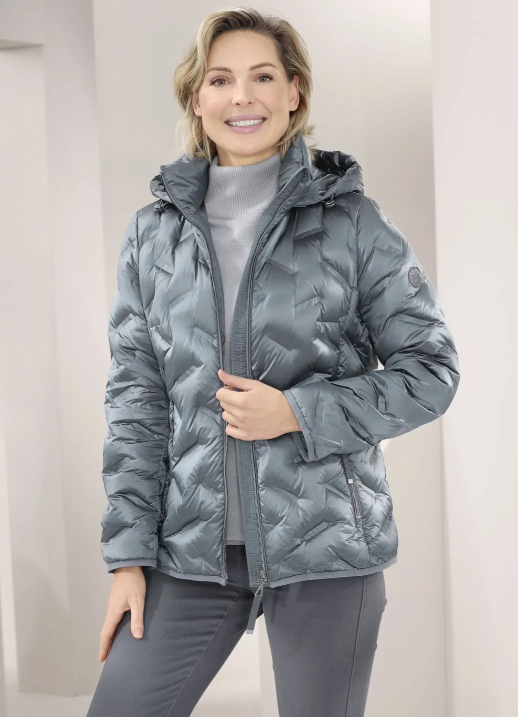 Jacken & Mäntel>Daunenjacke mit abnehmbarer Kapuze