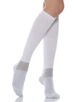 Bekleidung & Strümpfe><noscript><img width=