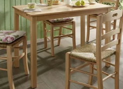 Möbel></noscript>Esstisch aus massiver Buche mit Auszug