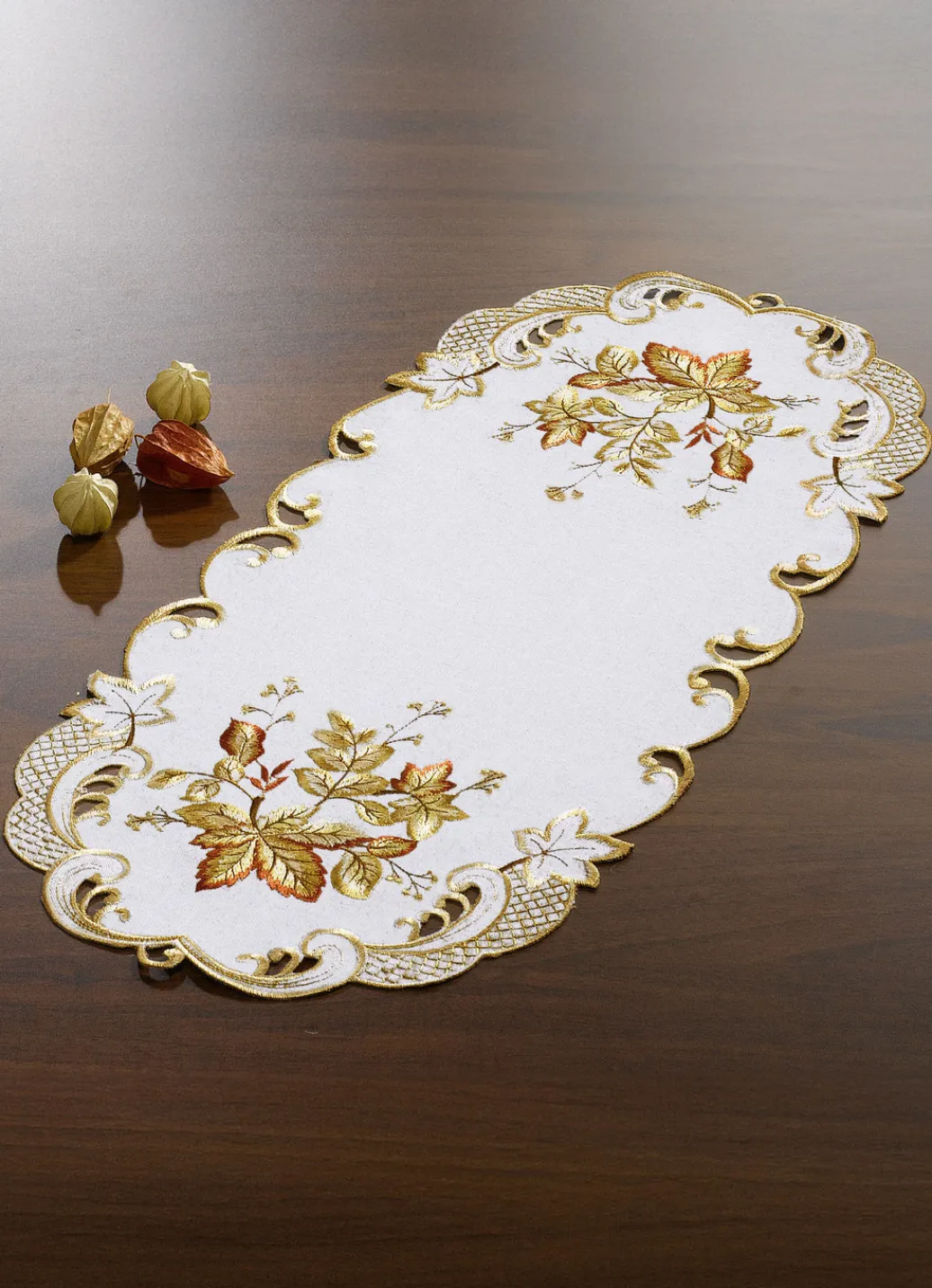 Dekoration|Heimtextilien>Filigran gearbeitete Tisch- und Raumdekoration