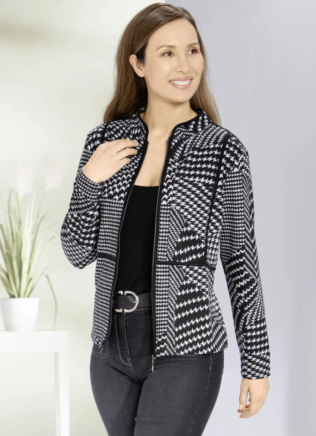 Blusen & Tuniken>Flauschige Blusenjacke SCHWARZ-ECRU