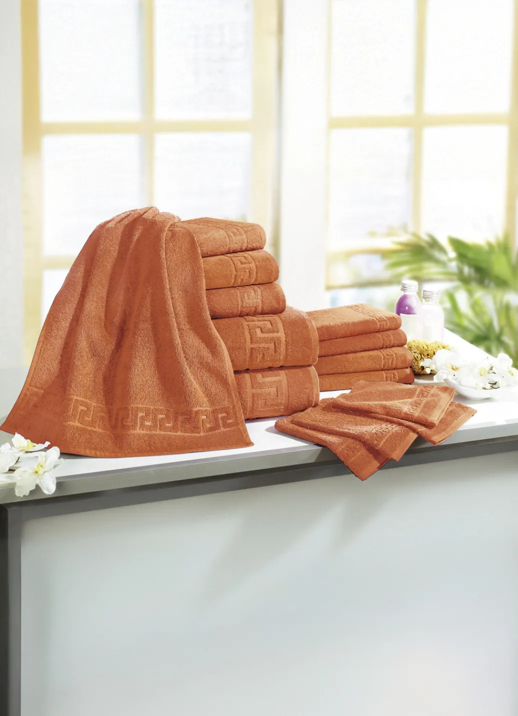 Heimtextilien>Frottierserie mit Mäander-Jacquard-Struktur