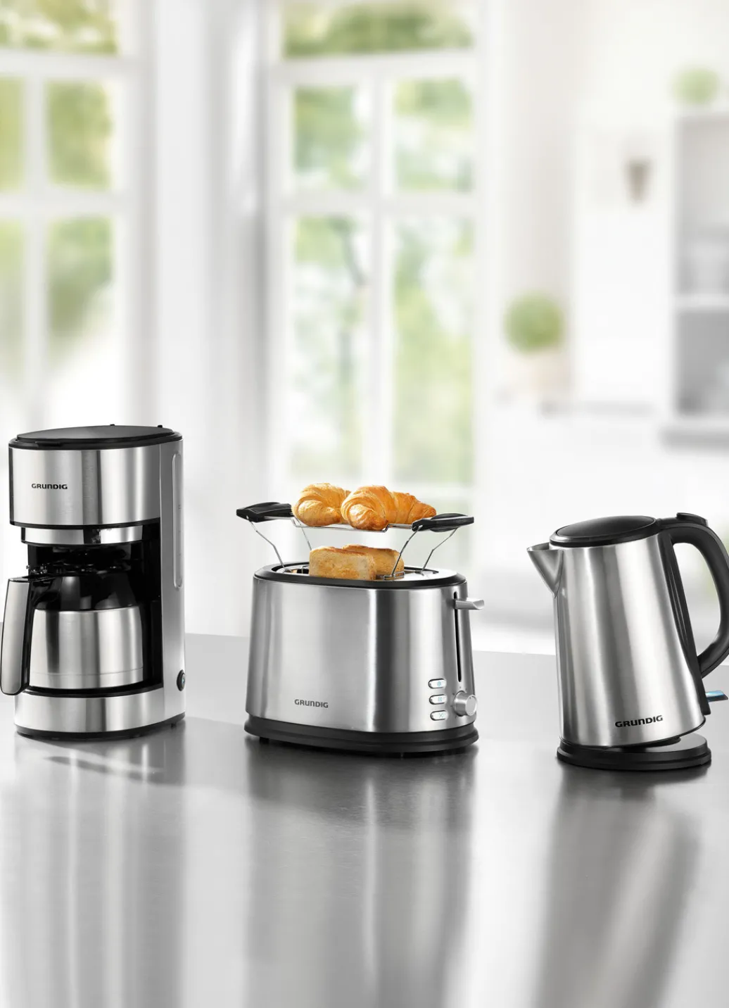 GRUNDIG Elektrische Küchengeräte|Technik>Frühstücksserie aus hochwertigem Edelstahl EDELSTAHL/SCHWARZ