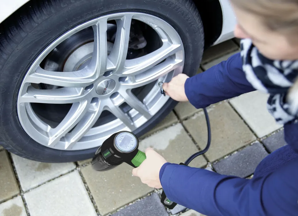 MEDIA SHOP Gartengeräte Und Zubehör|Staubsauger>Hammersmith AirStorm 2-in-1: Akku-Sauger und Kompressor SCHWARZ