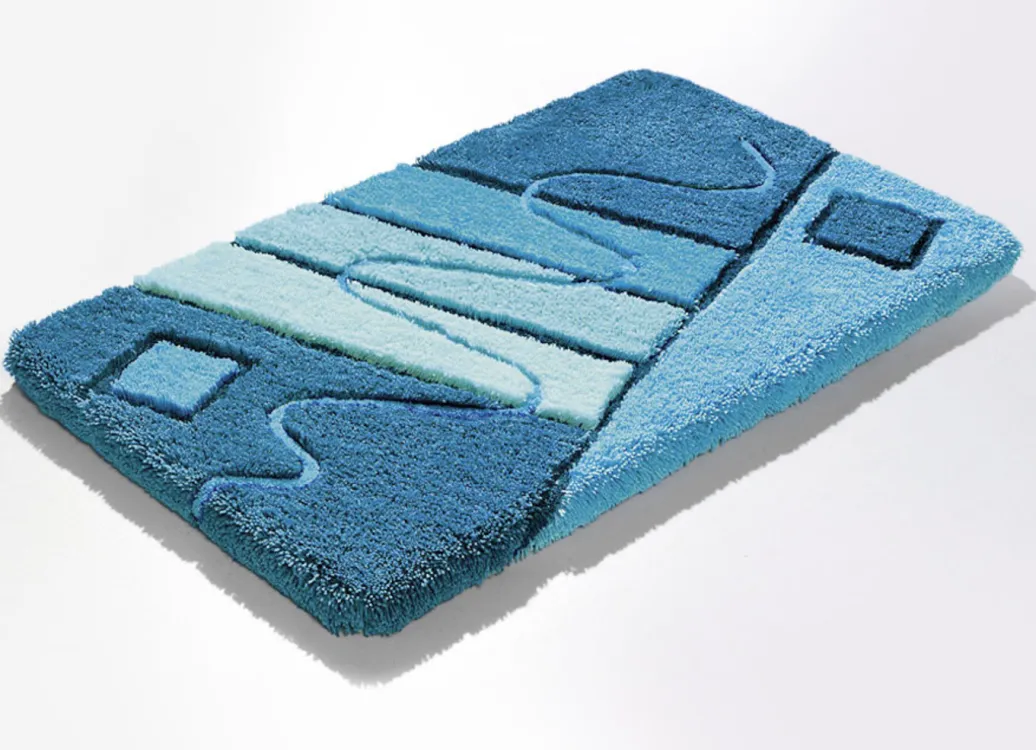 Heimtextilien>Handgearbeitete Badgarnitur in harmonischen Farbtönen