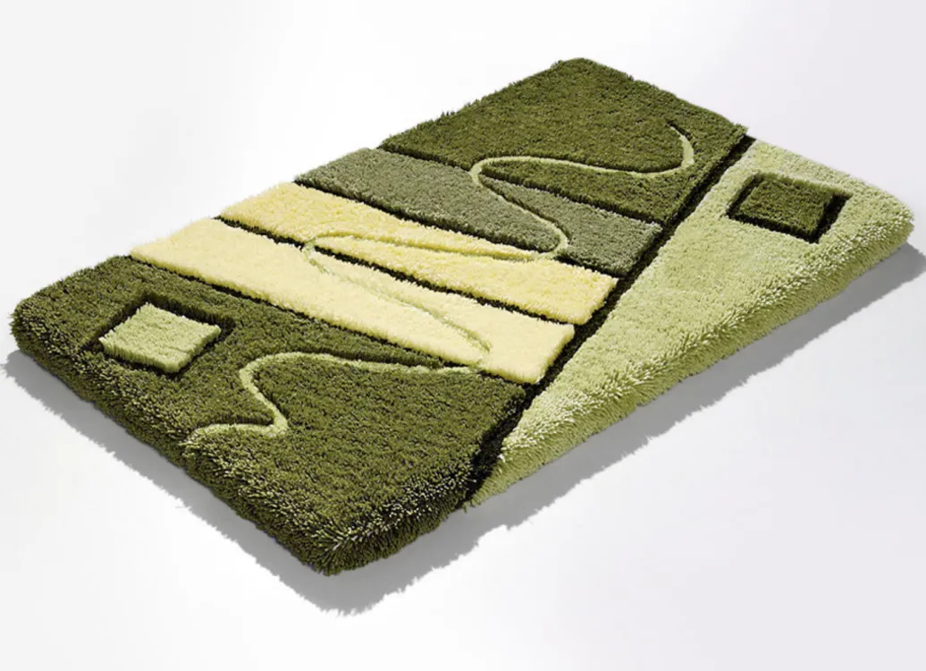 Heimtextilien>Handgearbeitete Badgarnitur in harmonischen Farbtönen