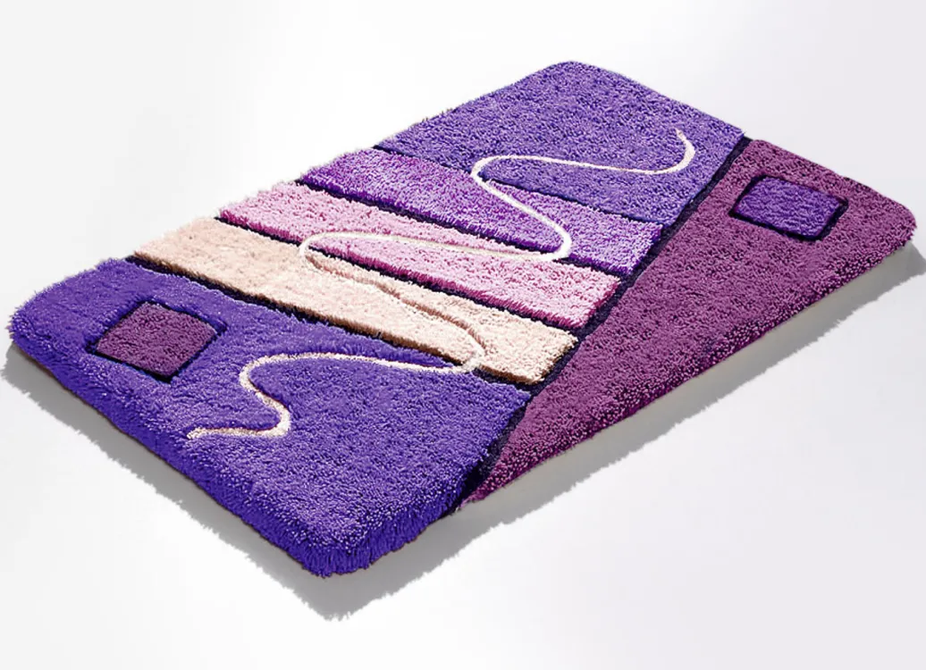 Heimtextilien>Handgearbeitete Badgarnitur in harmonischen Farbtönen