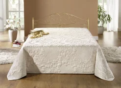 Dekoration|Heimtextilien>Hervorragend verarbeitete Tagesdecke und passende Kissenbezüge