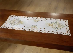 SCHÄFER Tischdecken|Dekoration></noscript>Hochwertig bestickte Tisch- und Raumdekoration aus dem Hause Schäfer MULTICOLOR