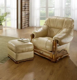 Möbel></noscript>Italienische Polstermöbel mit Bezug aus echtem Leder