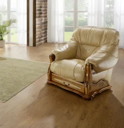 Möbel></noscript>Italienische Polstermöbel mit Bezug aus echtem Leder