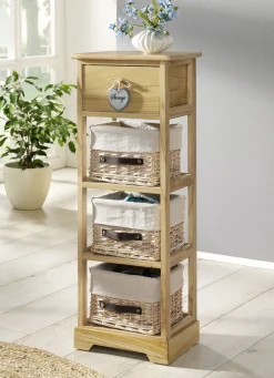 Möbel>Kommode aus Massivholz mit eingearbeiteten Gebrauchsspuren