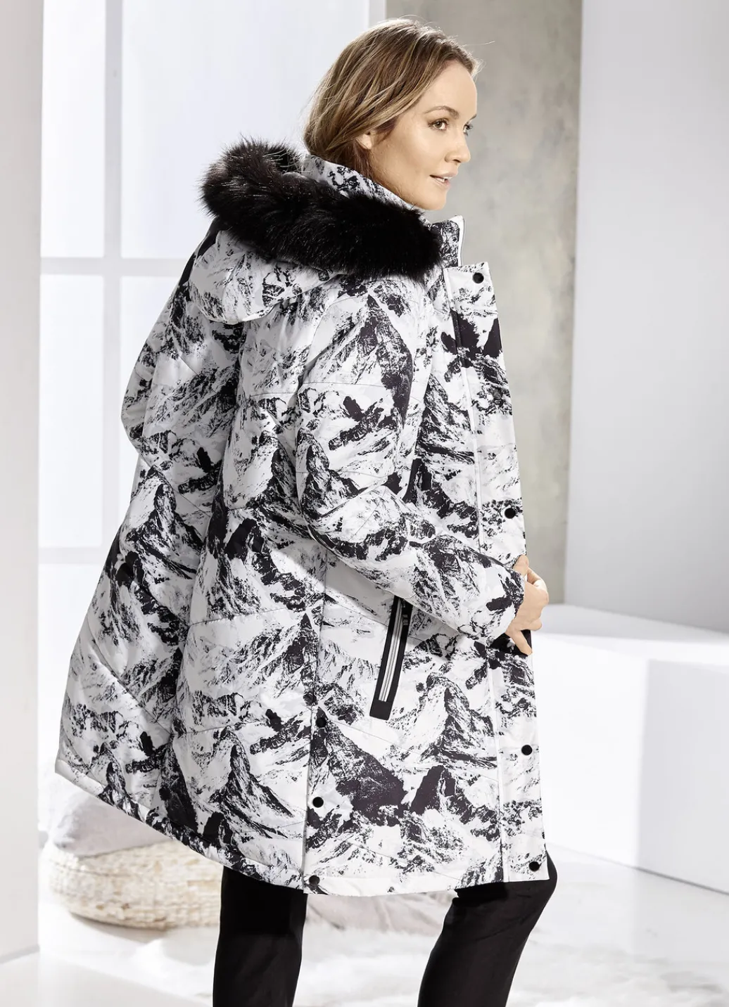 Jacken & Mäntel>Kurzmantel mit abnehmbarer Kapuze WEISS-SCHWARZ