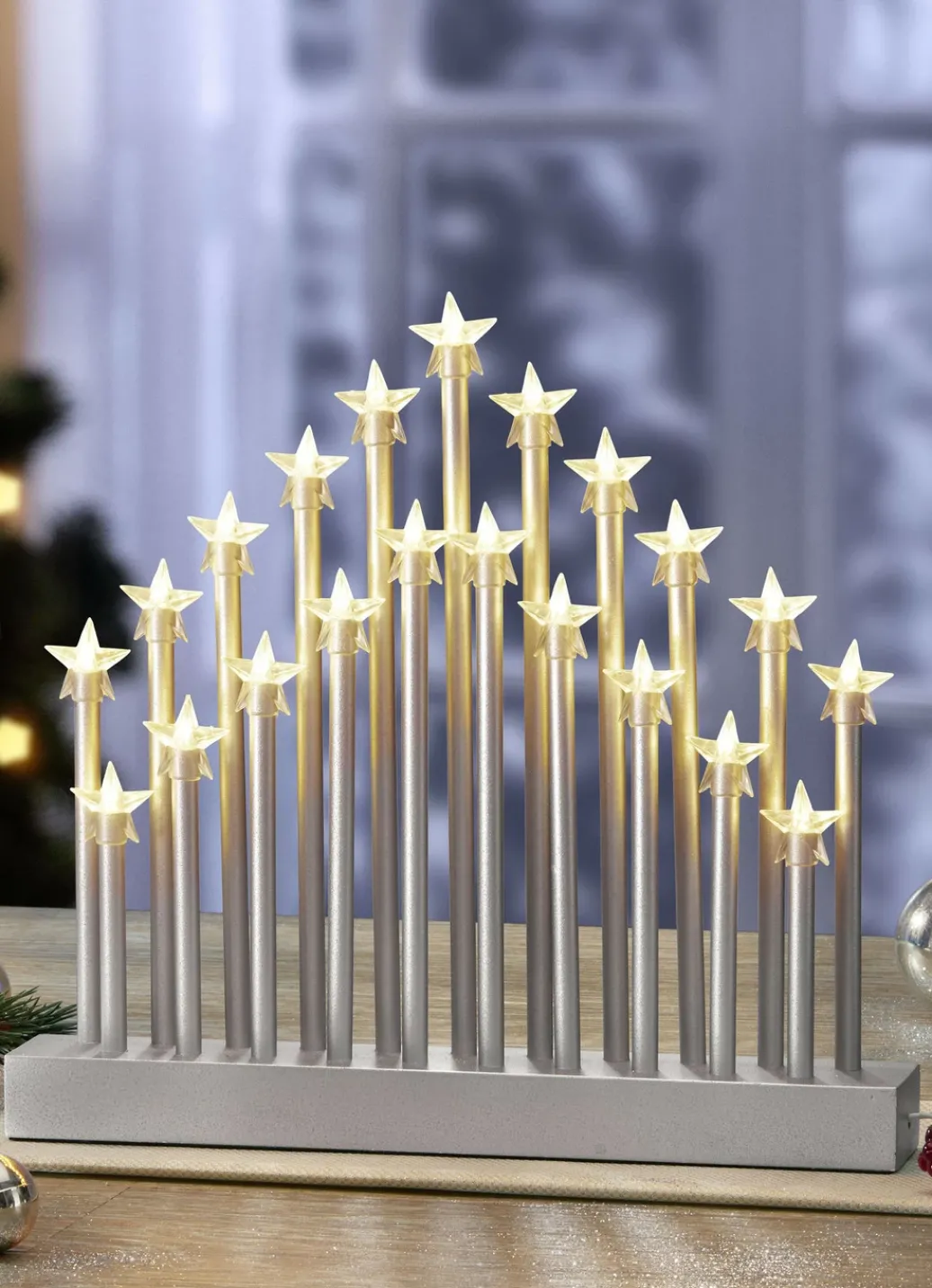 Weihnachtliche Dekorationen>LED-Leuchter, 21-flammig SILBER