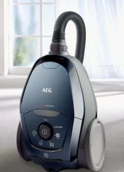 AEG Staubsauger|Technik>Leistungsstarker Bodenstaubsauger SCHWARZ