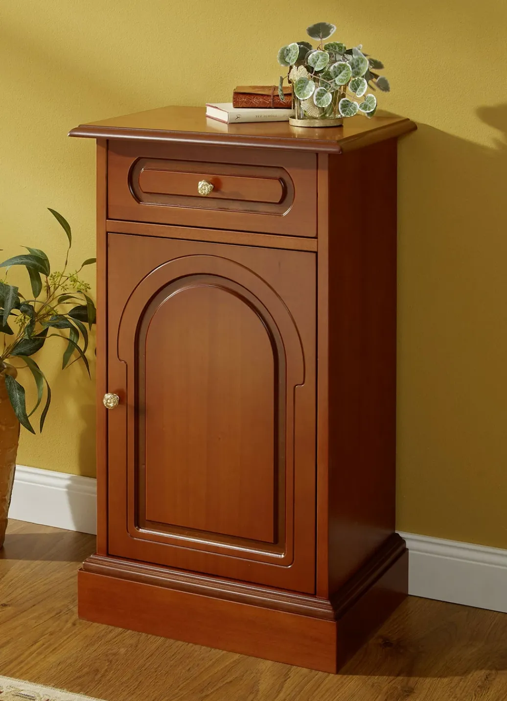 Möbel>Möbelserie mit typisch italienischem Flair