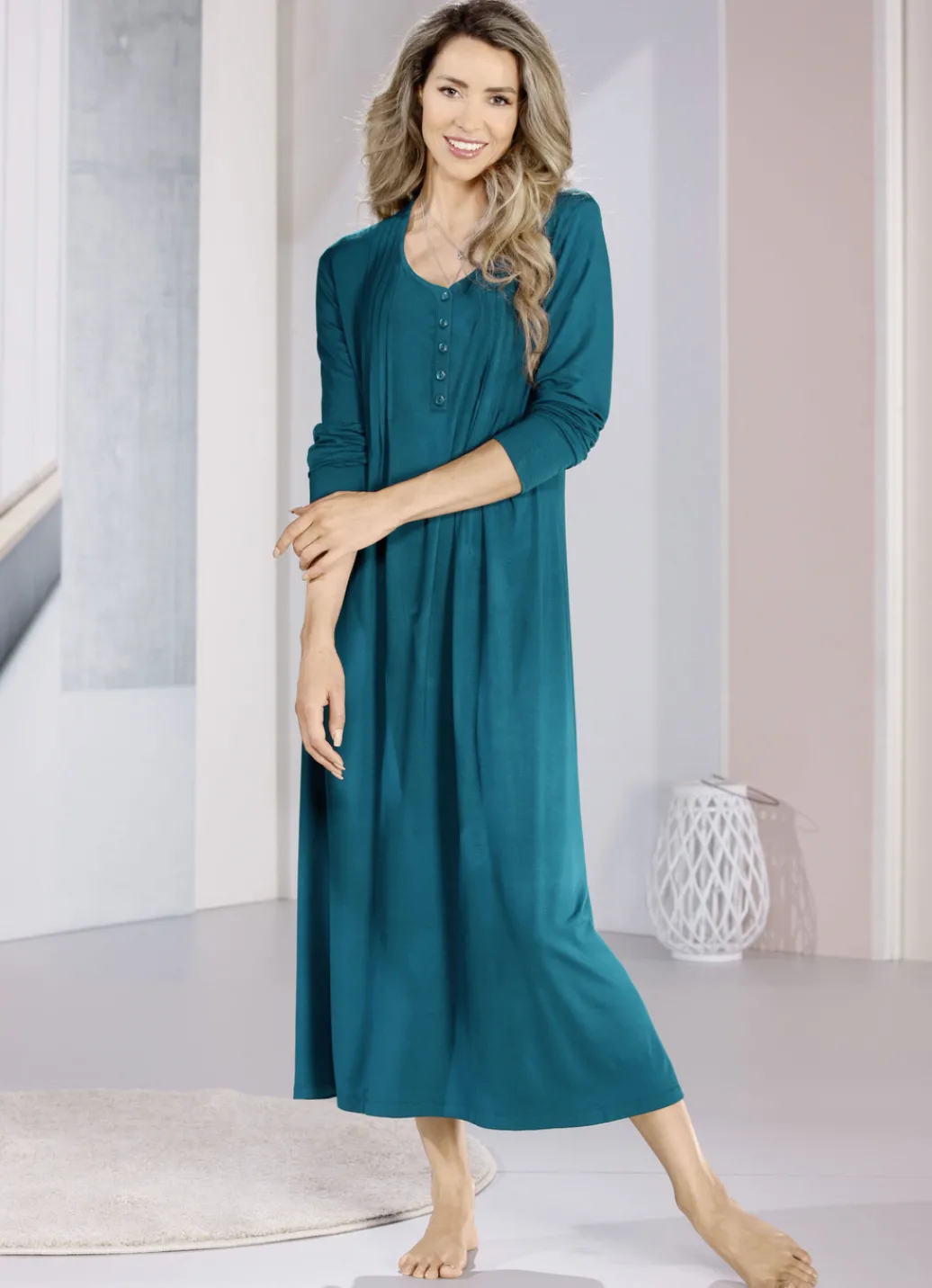 Damenwäsche|Nachtwäsche>Nachthemd, Langarm mit Biesenverarbeitung und Knopfleiste