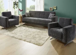 Möbel></noscript>Polstermöbel mit Bettfunktion und Dekokissen