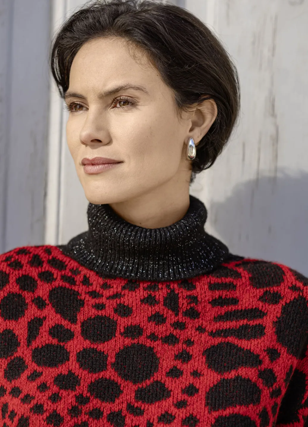 Laura Kent Pullover & Strickmode>Pullover mit Glitzerakzenten ROT-SCHWARZ-SILBERFARBEN