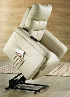 Möbel></noscript>Relax-Sessel mit Aufstehhilfe