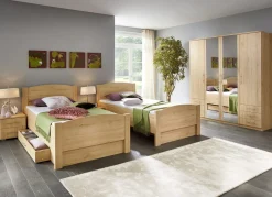 Möbel></noscript>Schlafzimmerprogramm mit Komfortbetten