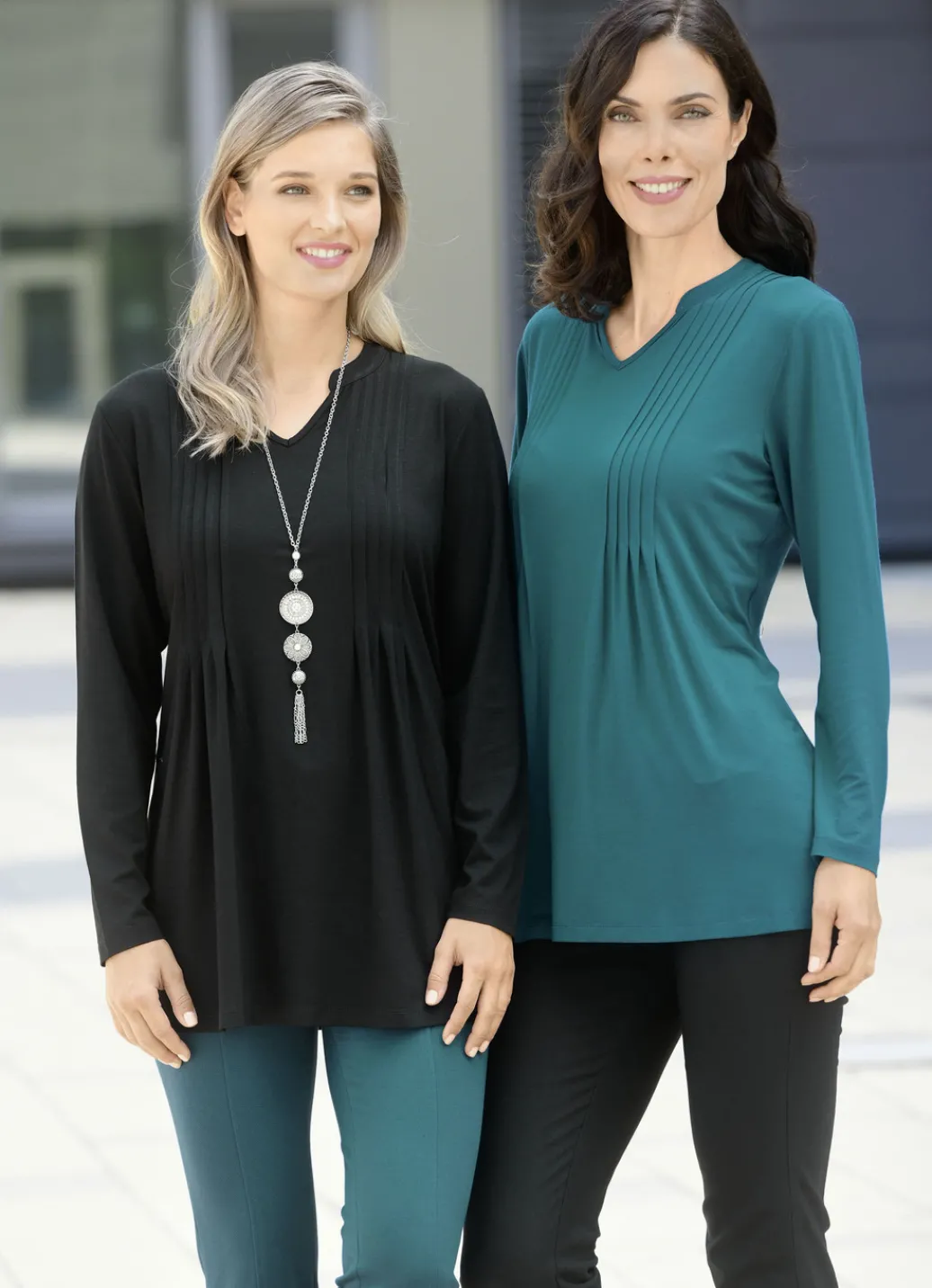 Shirts>Shirt mit Stehkragen in 2 Farben