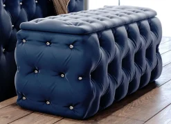 Möbel>Sitztruhe mit Steppung und Strasssteinen