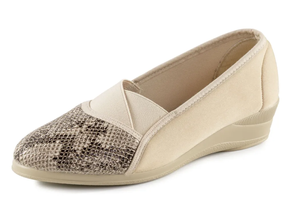 Damenschuhe|Schuhe>Slipper aus elastischem Textilmaterial