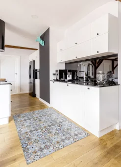 Heimtextilien></noscript>Strapazierfähiger Küchenläufer und -teppich im Fliesen-Design