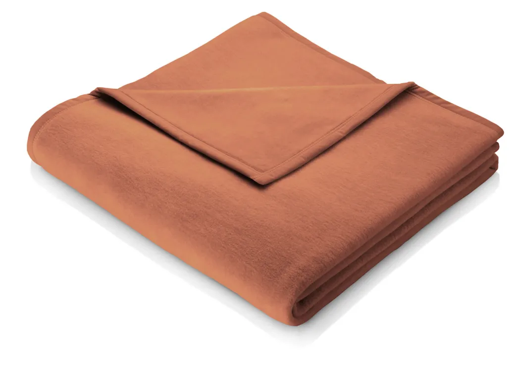 BOCASA Heimtextilien>Supersofte Schlafdecke von Borbo aus reiner Baumwolle