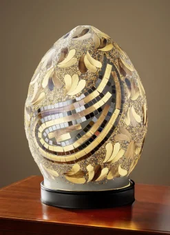 Möbel>Tischleuchte mit Mosaik aus Glasstücken