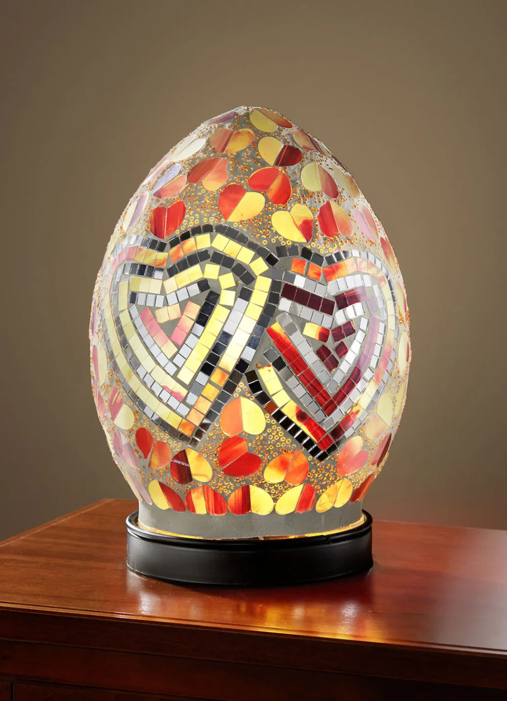 Möbel>Tischleuchte mit Mosaik aus Glasstücken