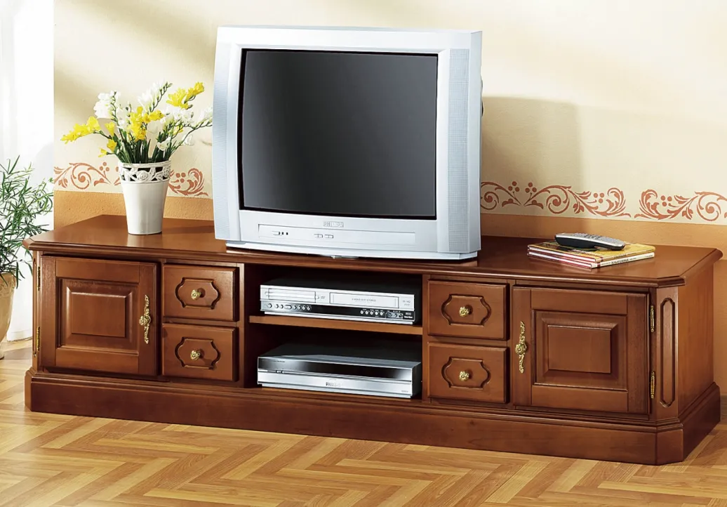 Möbel>TV-Longboard mit goldfarbenen Metallgriffen