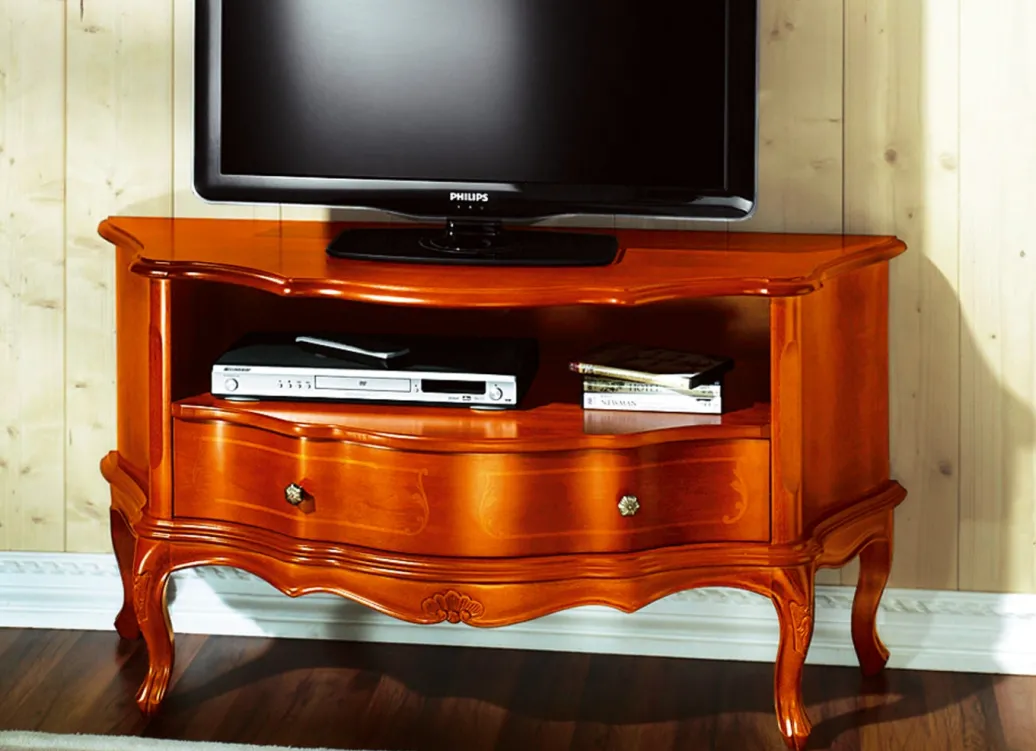 Möbel>TV-Longboard mit Schnitzereiverzierungen