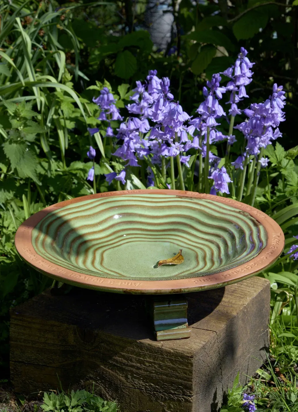 Gartendekoration>Vogeltränke Echo aus frostfestem Terrakotta GRÜN-BRAUN