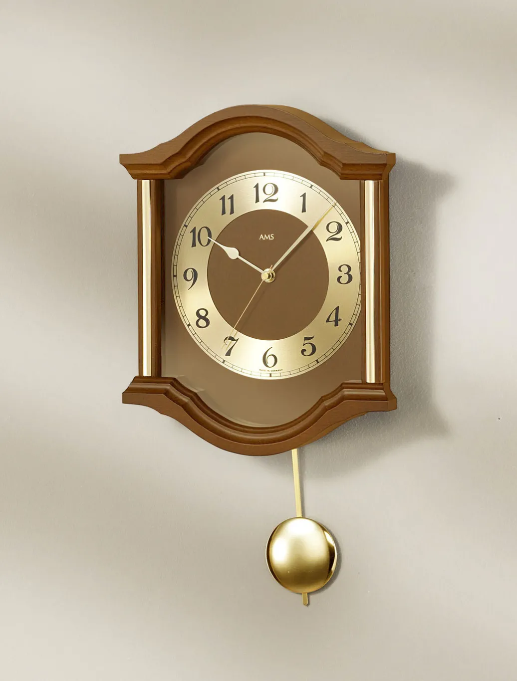 Dekoration>Wanduhr aus Holz