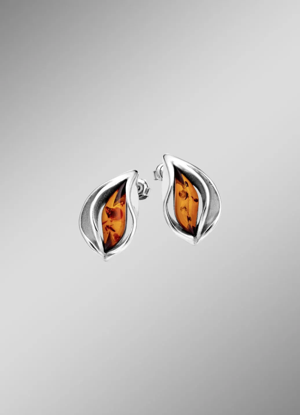 Damen-Edelsteinschmuck>Zeitlos elegante Ohrstecker mit echt Bernstein